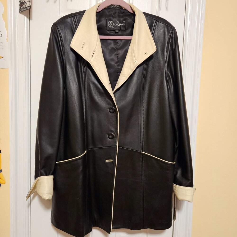 Vegan leather women's jacket, size L/XL